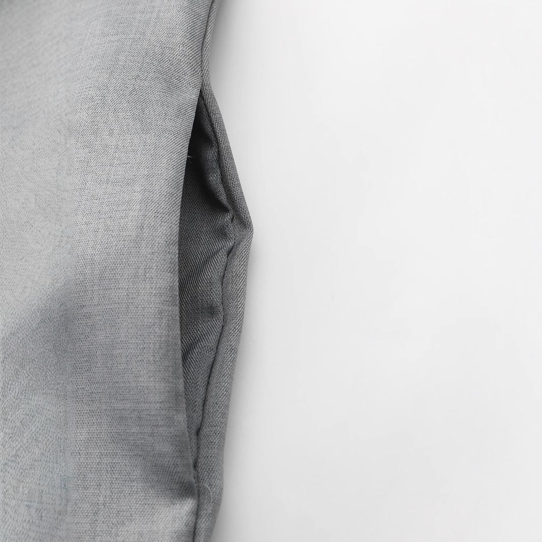 Embroidered Mens Thobe With Hoodie In Grey - Image 3
