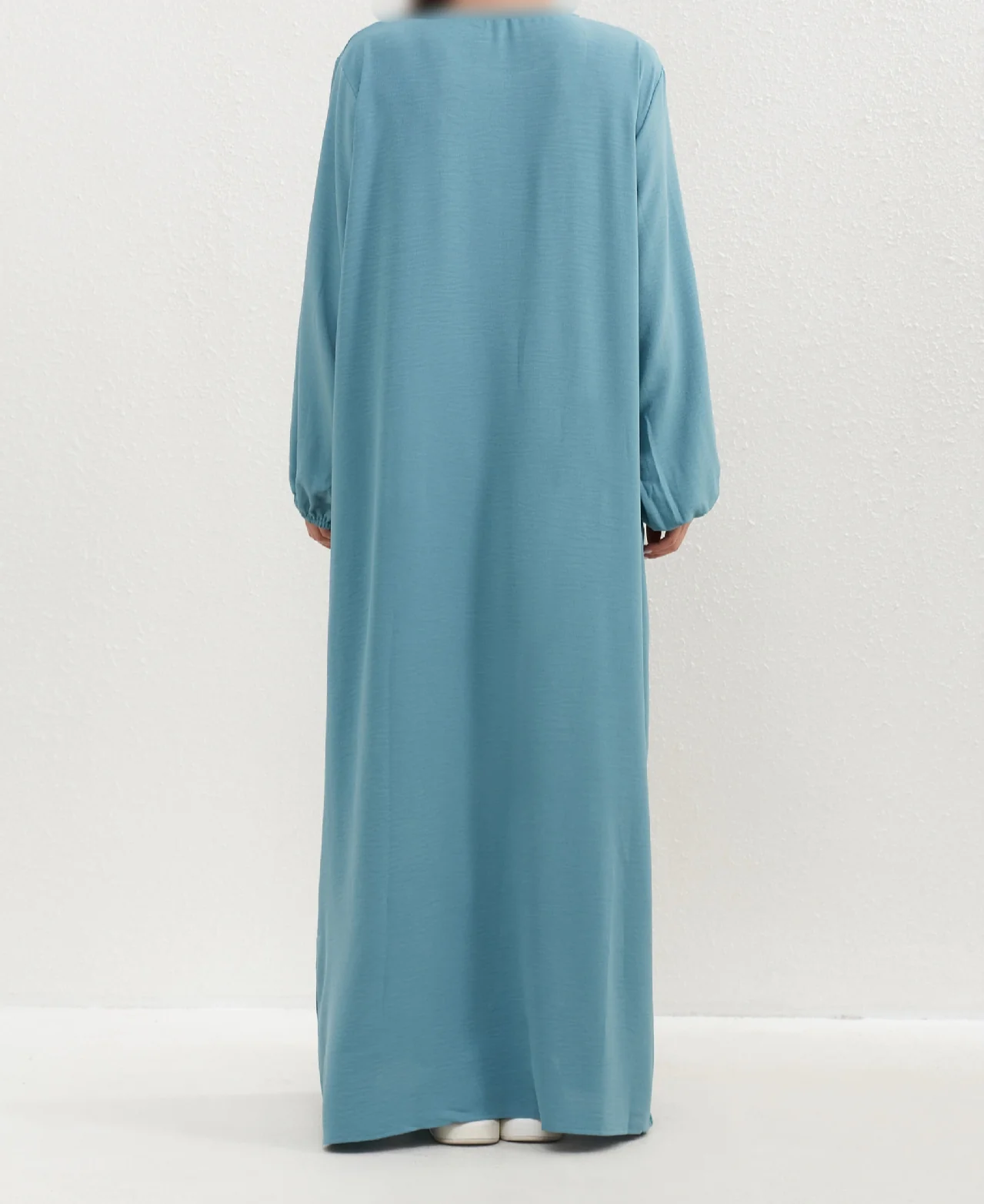 Crepe Abaya in Aqua (clearance online only) - Image 3