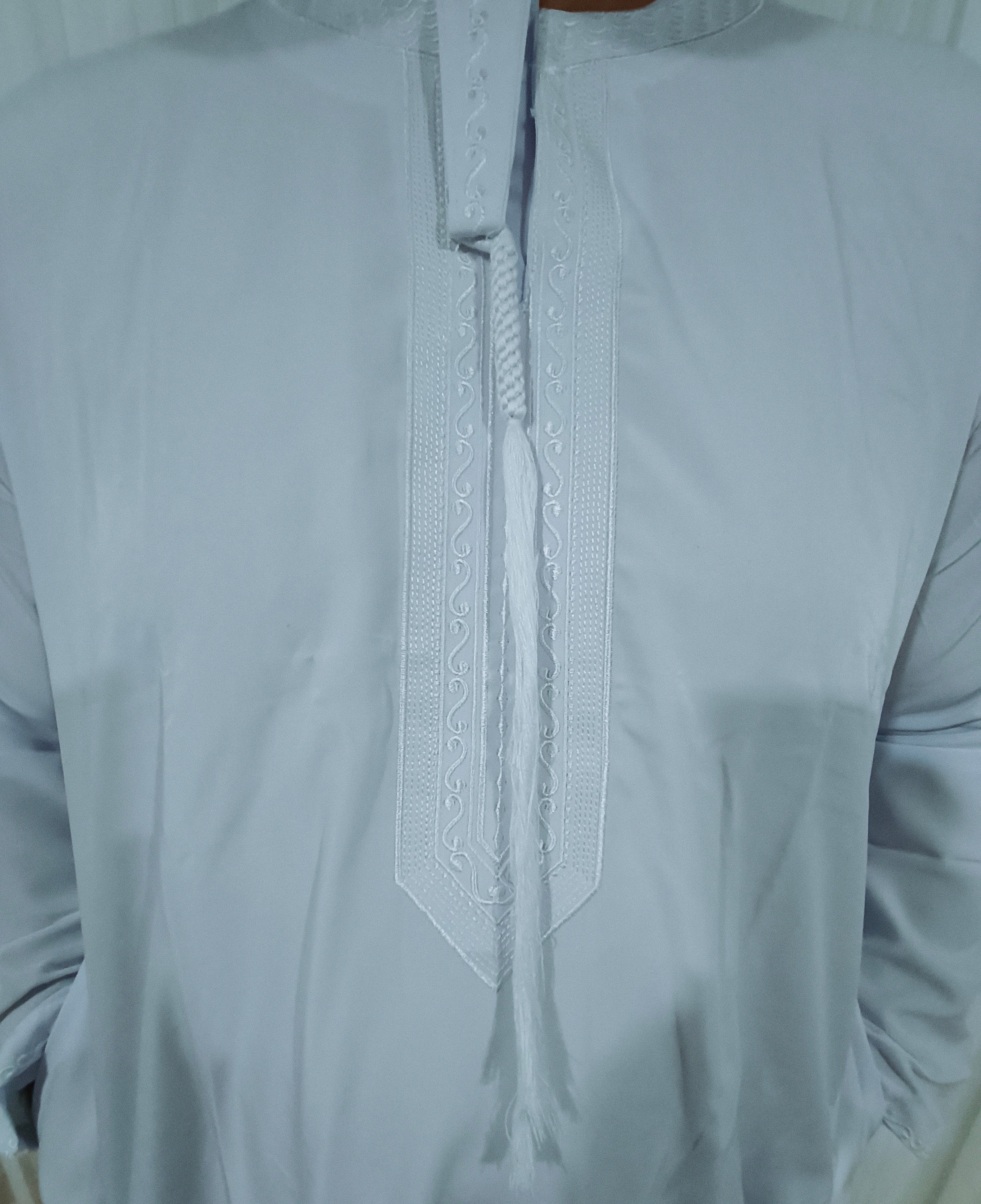 Emirati Embroidered Plain Men Thobe - White - Image 4
