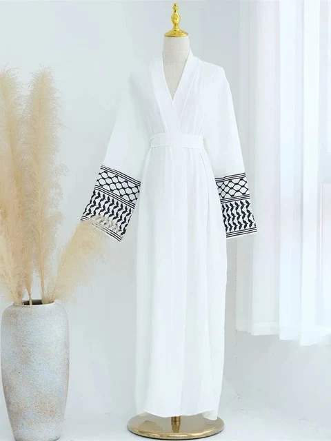 Keffiyeh Sleeve Abaya - White - Image 3