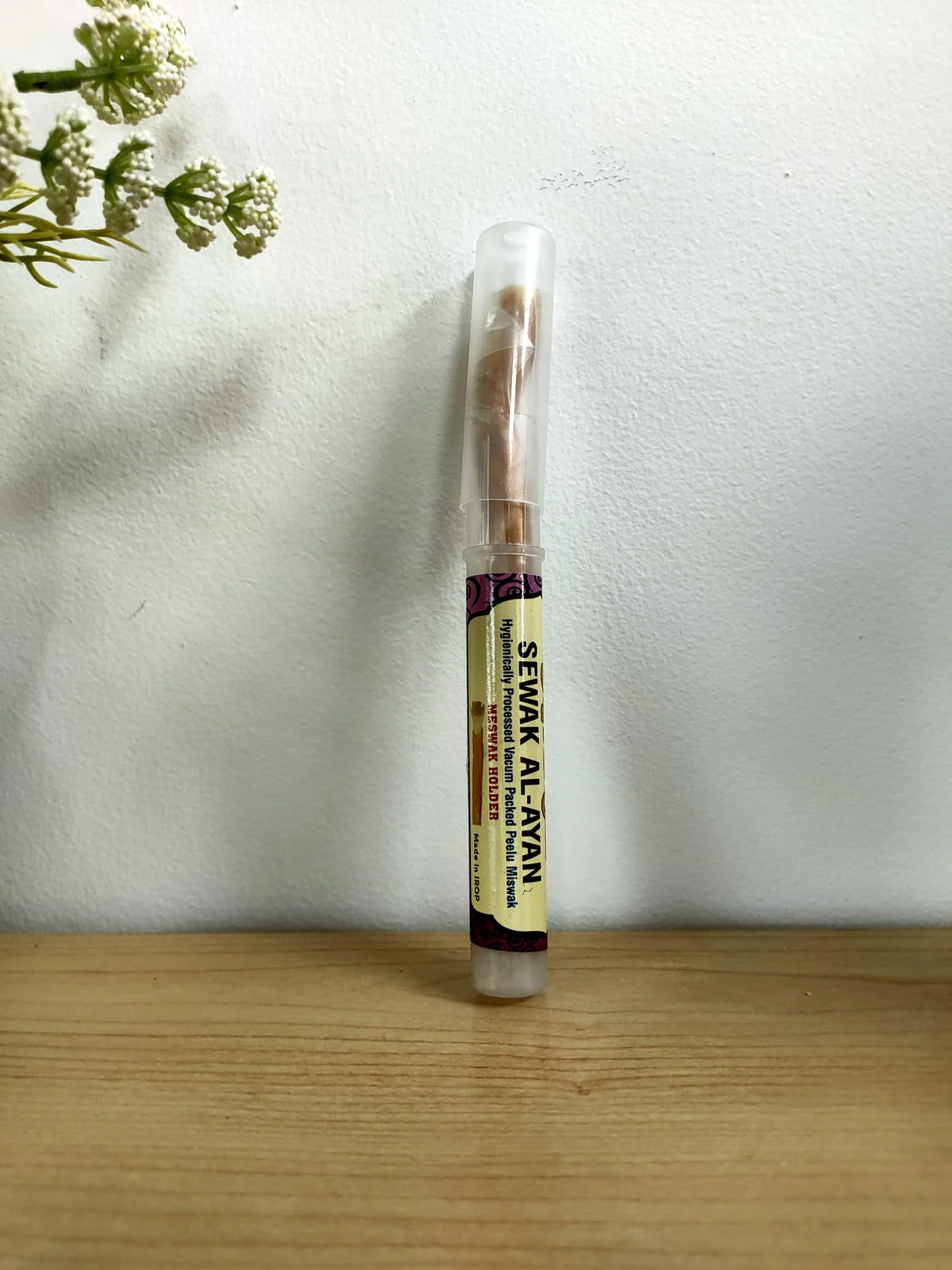 Miswak With Holder - Image 4