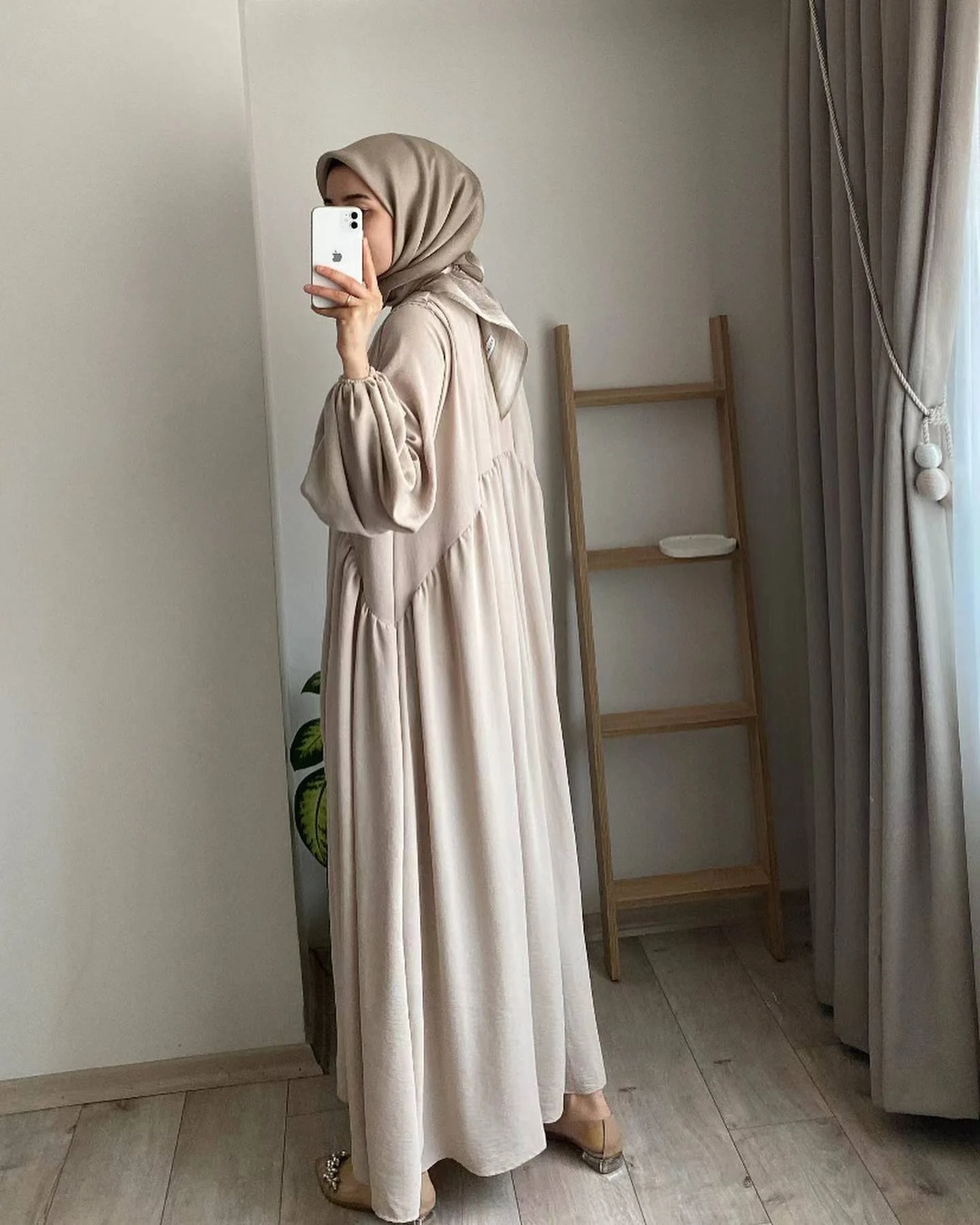 Modest Crepe Abaya in Cream Beige - clearance online only - Image 3