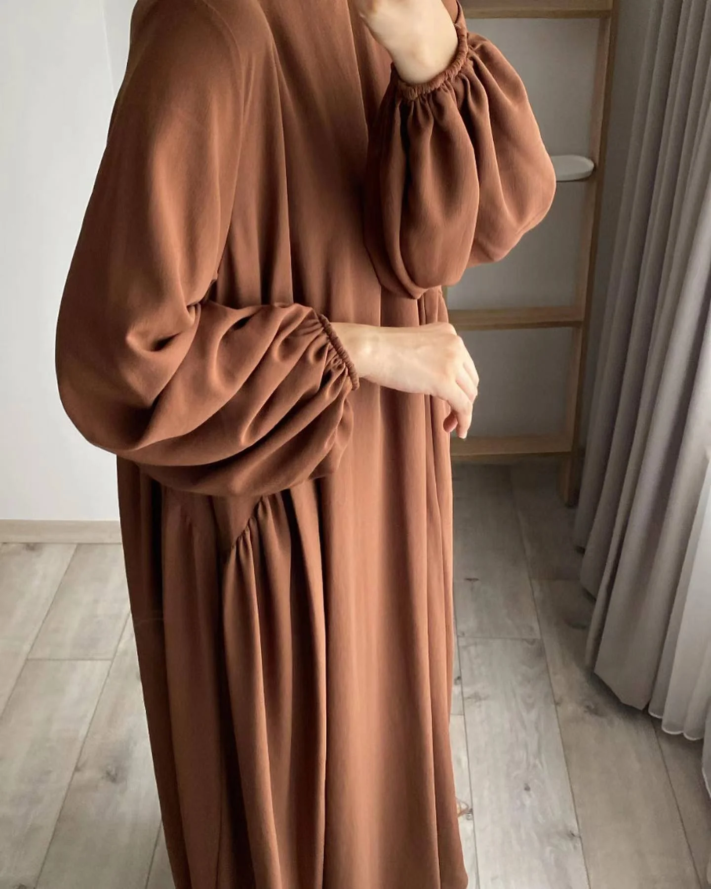 Modest Crepe Abaya in Persian Brown - clearance online only - Image 4