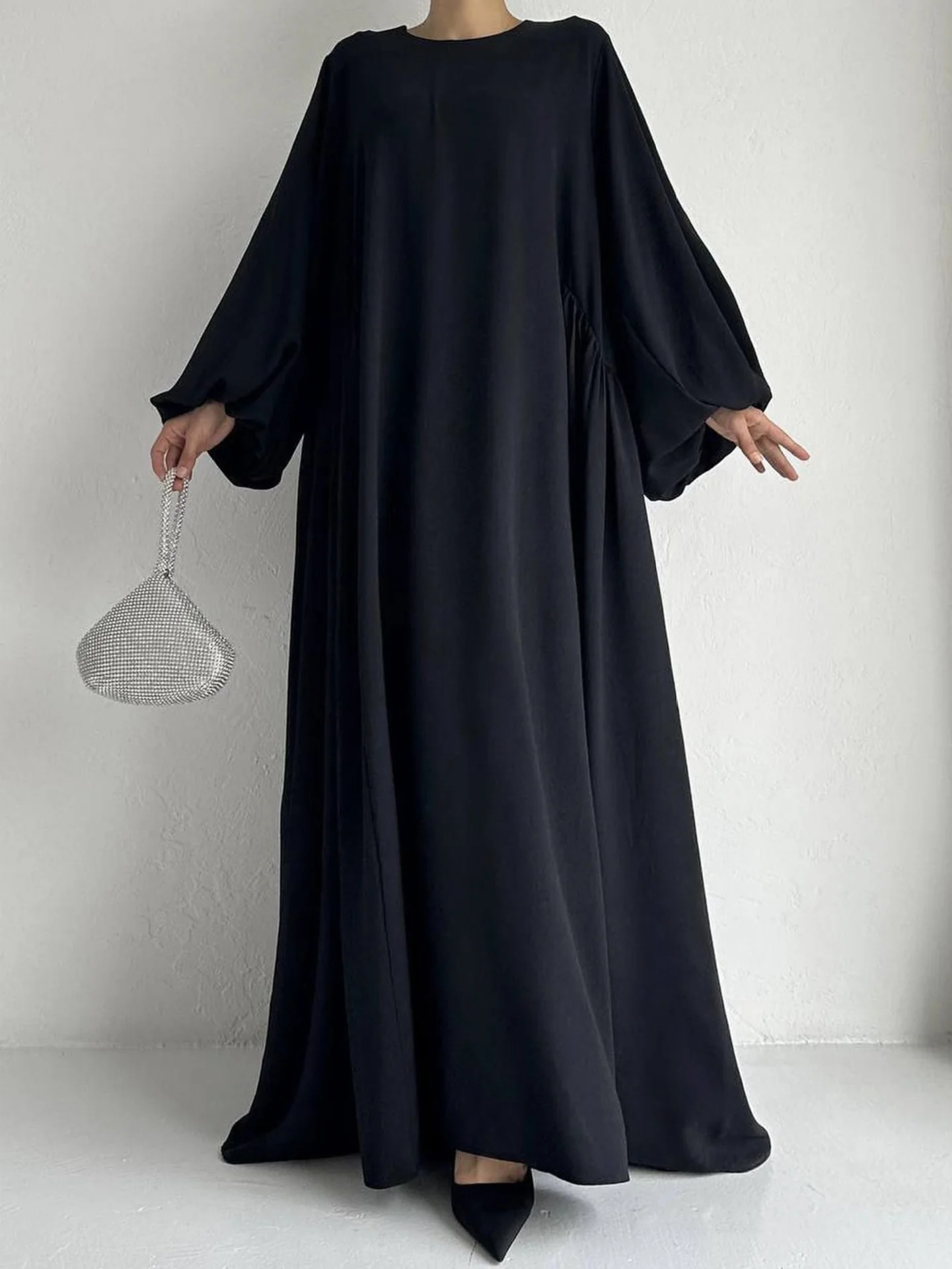 Modest Summer Abaya in Black (clearance online only)
