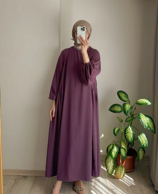 Modest Summer Abaya in Lavender (Crepe) - clearance online only