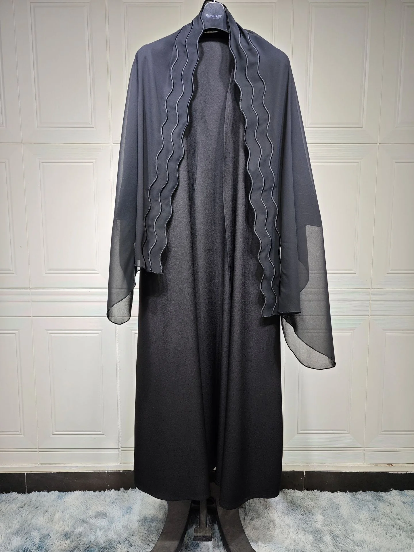 Open Abaya With Matching Hijab in Grey - Image 5