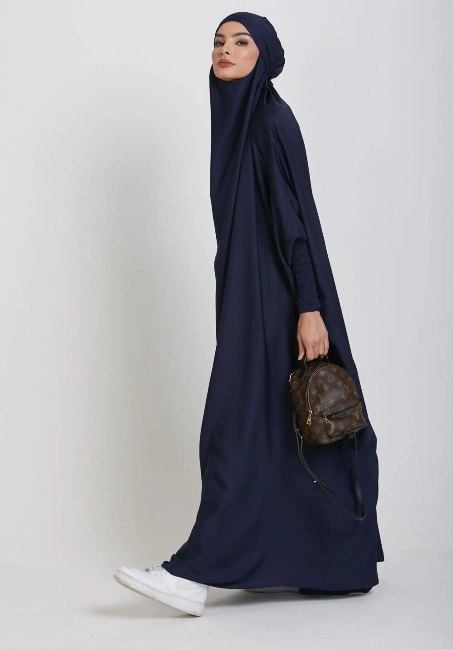 Prayer Jilbab in Navy - Image 4