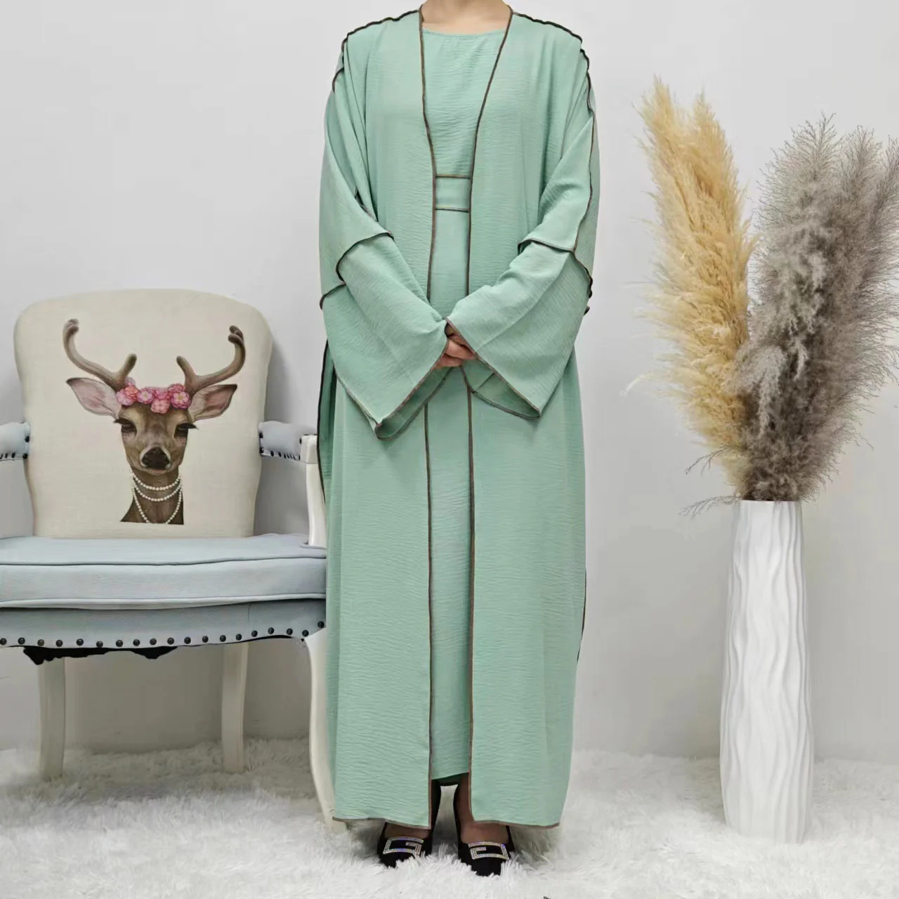 Summer Abaya 2-Piece Set in Dusty Green - clearance online only - Image 2