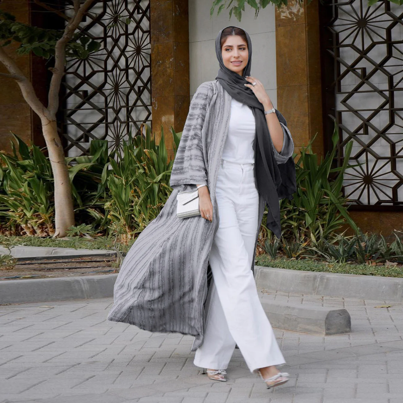 Vintage Summer Open Abaya - Pearl Grey - Image 3